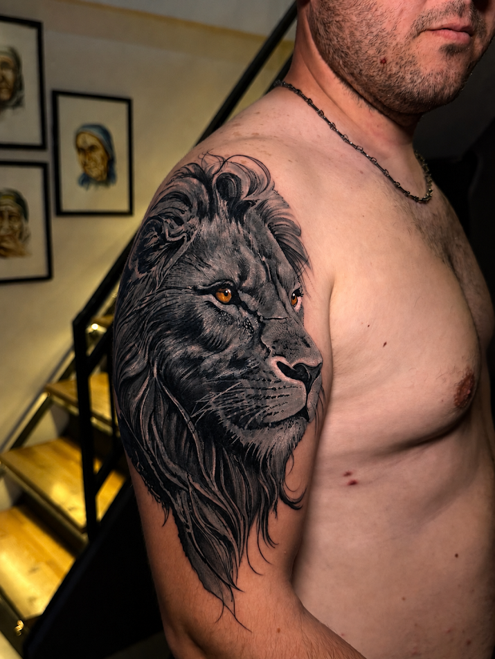 LİON TATTOO